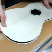 Neubau Gitarren aus der Meisterwerkstatt